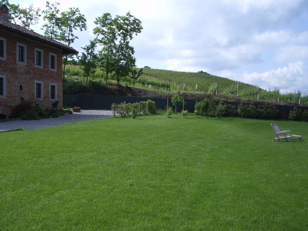 B&B Cascina Gaione Via Gallina,18B 12052 Neive Cn Εξωτερικό φωτογραφία