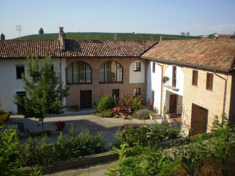 B&B Cascina Gaione Via Gallina,18B 12052 Neive Cn Εξωτερικό φωτογραφία